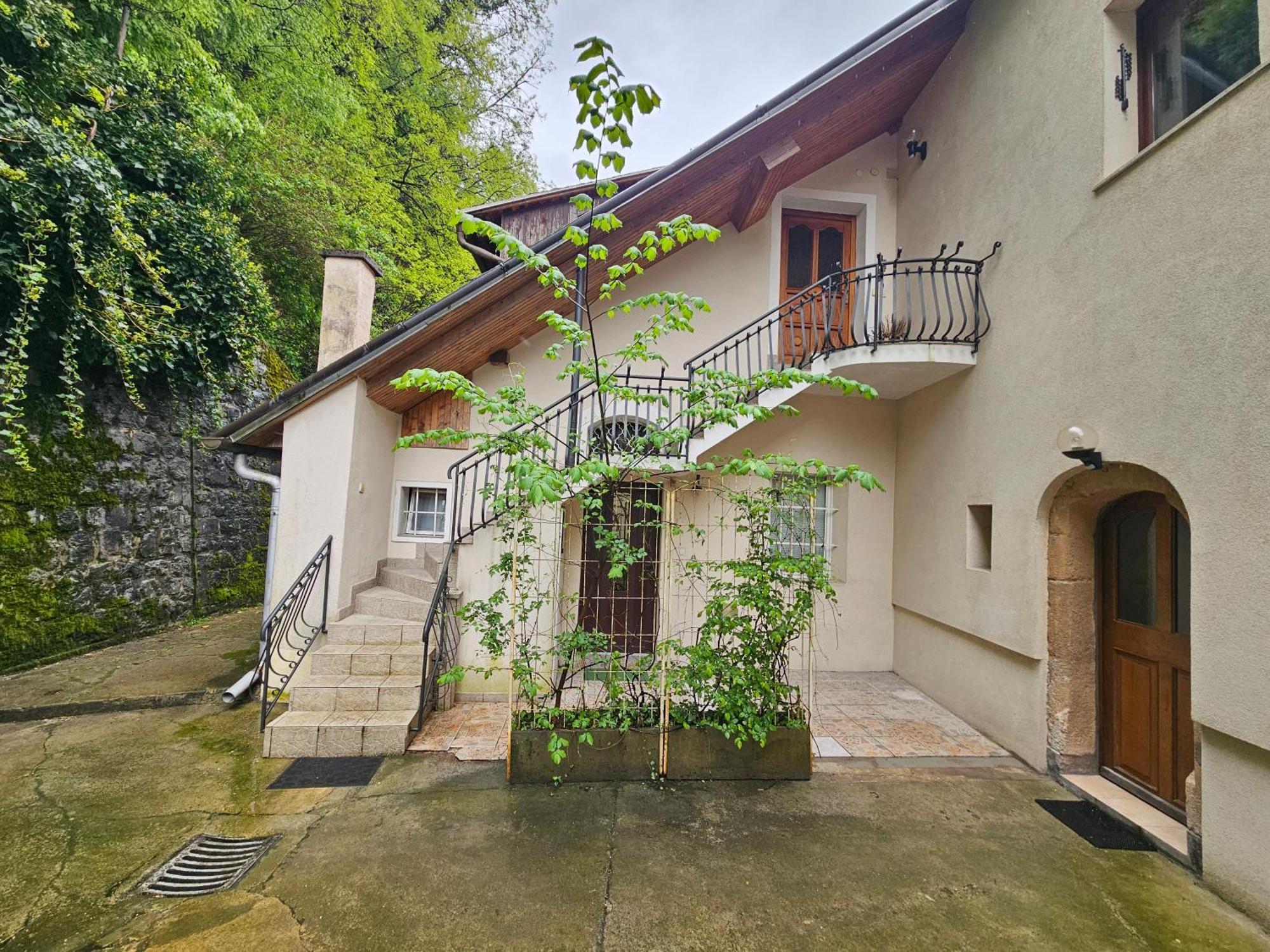Apartament Nina With Private Terrace Tour As Lublana